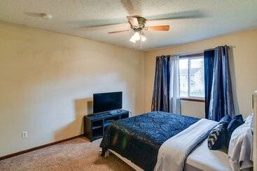 Сельский дом Pet Friendly Urbandale Home ~ 8 Mi To Des Moines!