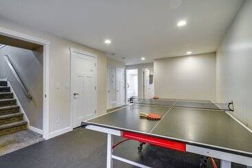 Сельский дом South Salt Lake Home W/ Hot Tub: 7 Mi To Downtown