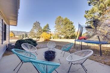 별장 Spacious Colorado Springs Home With Fire Pit!