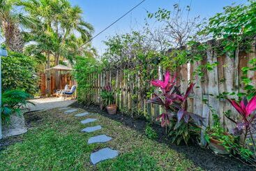 Sunshine Shores Boutique Apartments