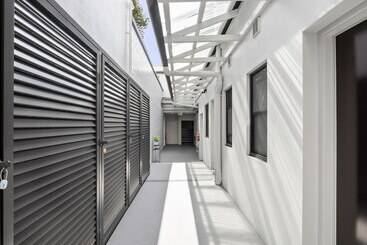 هاستل Venus Surry Hills   Female Only