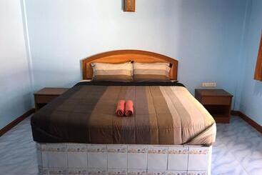 הוסטל M.p Resort