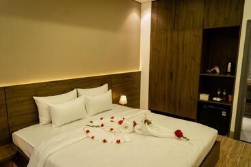 Hoàng Khang Hotel Khách Sạn Buôn Ma Thuột