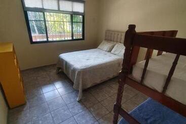 Jeremias Hostel Bar