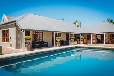 بنسيون Atello Guesthouse