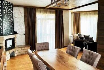 بنسيون V Chalet Residence