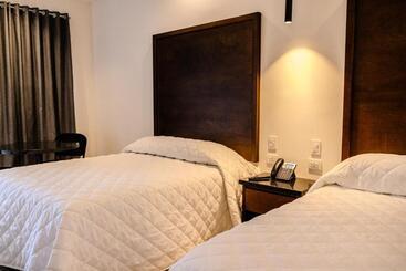 בית מלון כפרי Gran Avenida, Navojoa