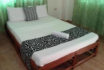 膳宿费 Hmc Guesthouse   Malapascua Island Fan #2