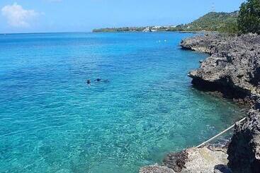 ペンション Puerto Playero Y El Mar De Los 7 Colores
