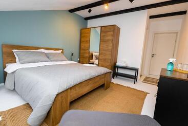 צימר In Longfield Town