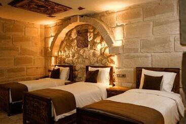 בית מלון כפרי Lost City Cappadocia