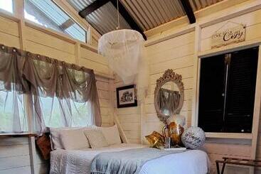 Pension Silk Cotton Cottages