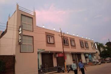 The Imperial Hotel And Convention Centre Kanpur