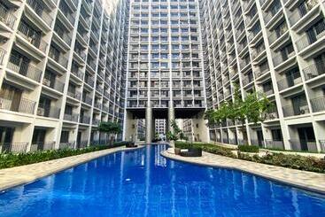 מלון דירות Homefort At S Residences