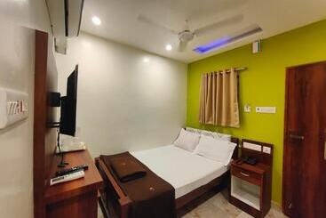 בית מלון כפרי Crown