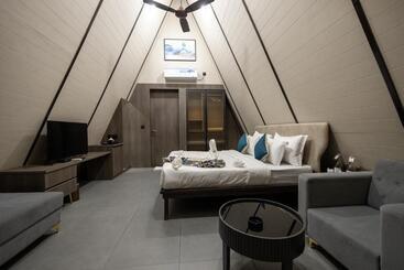 Отель Vindhyachal Resort