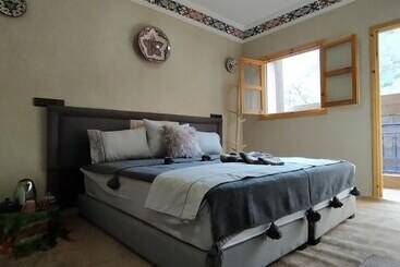 پانسیون Atlas Haven