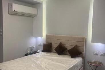 بنسيون Nice Studio On The Roof