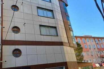 هتل آپارتمان Peri Pansiyon