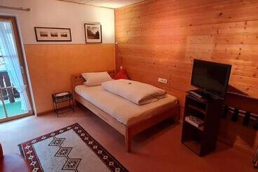 مبيت وإفطار Gästehaus Unruh