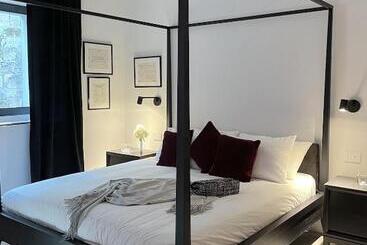 مبيت وإفطار The Iconic Lodge