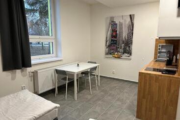 هتل آپارتمان Hangar