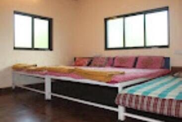 Hotel Green Blossom Resort Roha