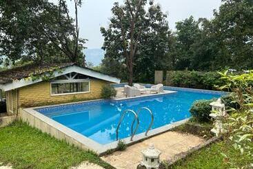 ホテル Jacuzzi Hut Staycation
