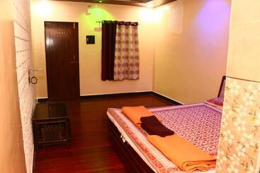 Palm Tree Holidays Resort