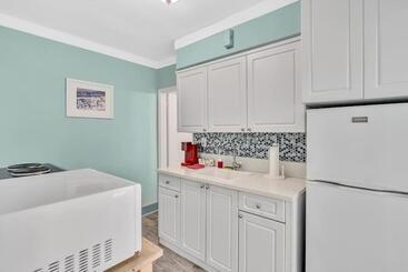 Otel Panoramic Beachfront Suite