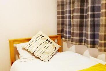 بنسيون Goodmayes Park Home