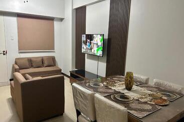 هتل آپارتمان The Atherton