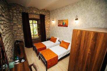 هاستل Art Hotel By Abad Guest