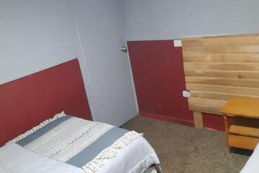 הוסטל Hostal Nuria