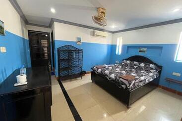 Errol S Homestay And Hostel