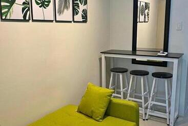 בית מלון כפרי Las Vegas Of The Philippines In Pasay Manila! Luxury Near Naia Airport, Solaire, Okada, City Of Drea