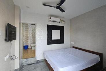 Hotel Mr.white Prime Residency