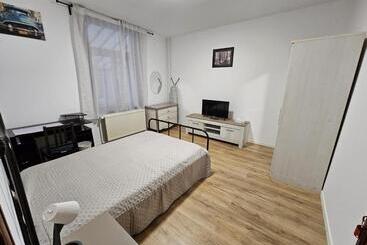 ペンション Renovated Private Room