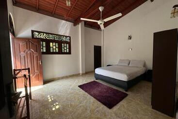 פנסיון Sanka Village