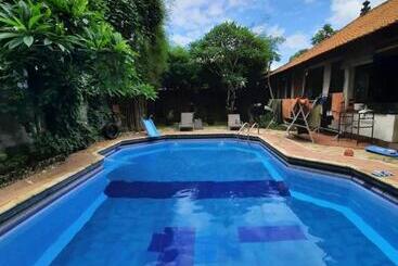 Пансион Villia Magnolia Sanur Bali 巴厘島玉蘭別墅