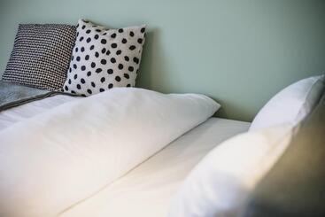 هتل آپارتمان The Circus Living