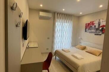 تختخواب و صبحانه Ro&ro Napoli Luxury Rooms