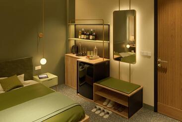 هتل Jim’s House