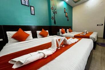 בית מלון כפרי Rk Residency