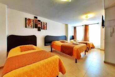 پانسیون Hostal Murgeon Boutique