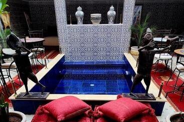 Riad Amazing