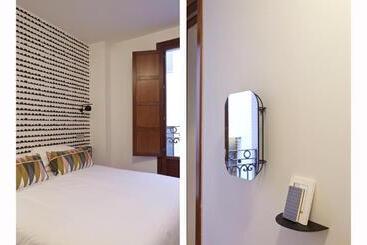 شقة 60 Balconies Design