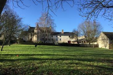 צימר Au Prince Grenouille