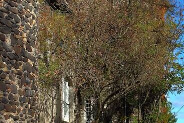 민박 Chateau De Mauras