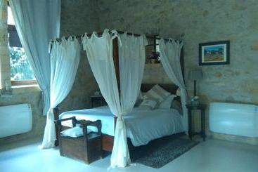 Bed and Breakfast Manoir La Barriere   Lot